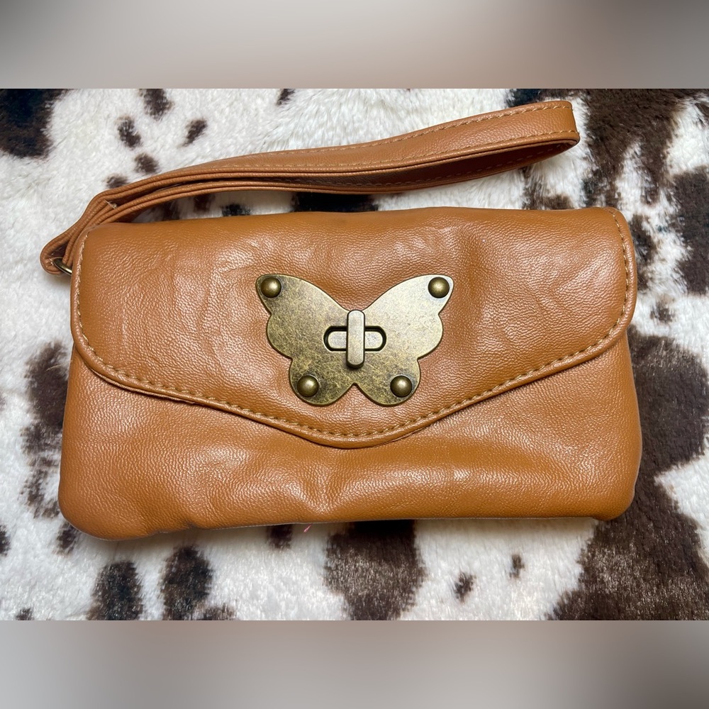 Ladies Beautiful Tan Clutch with Butterfly Clasp
